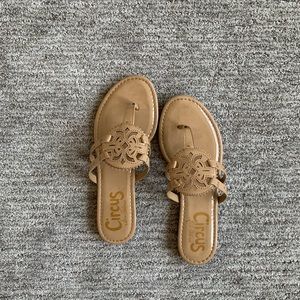 Canyon Medallion Flat Sandals